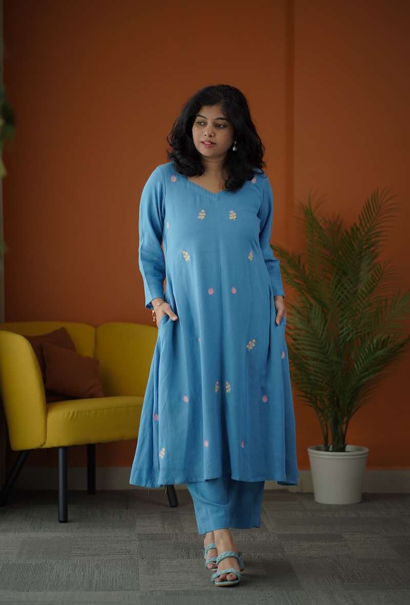 kriti embroidered cotton co-ord set image 2