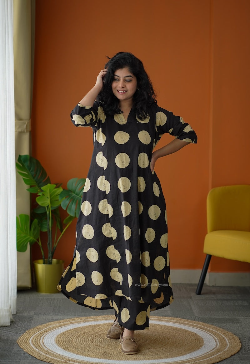 ammayi black polka co-ord set